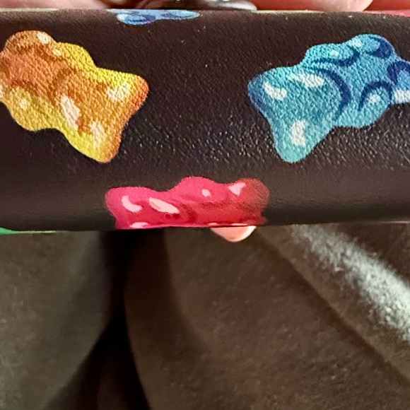 Betsy Johnson Colorful Gummy Bear Print Women's Wallet so friggin cute!! NWOT - Picture 6 of 9